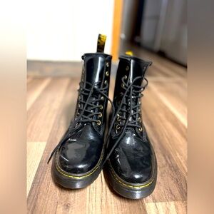 !DOC MARTENS! Women’s Size 9